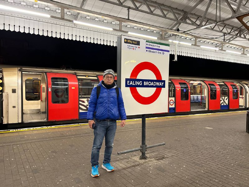 Ealing Broadway Station